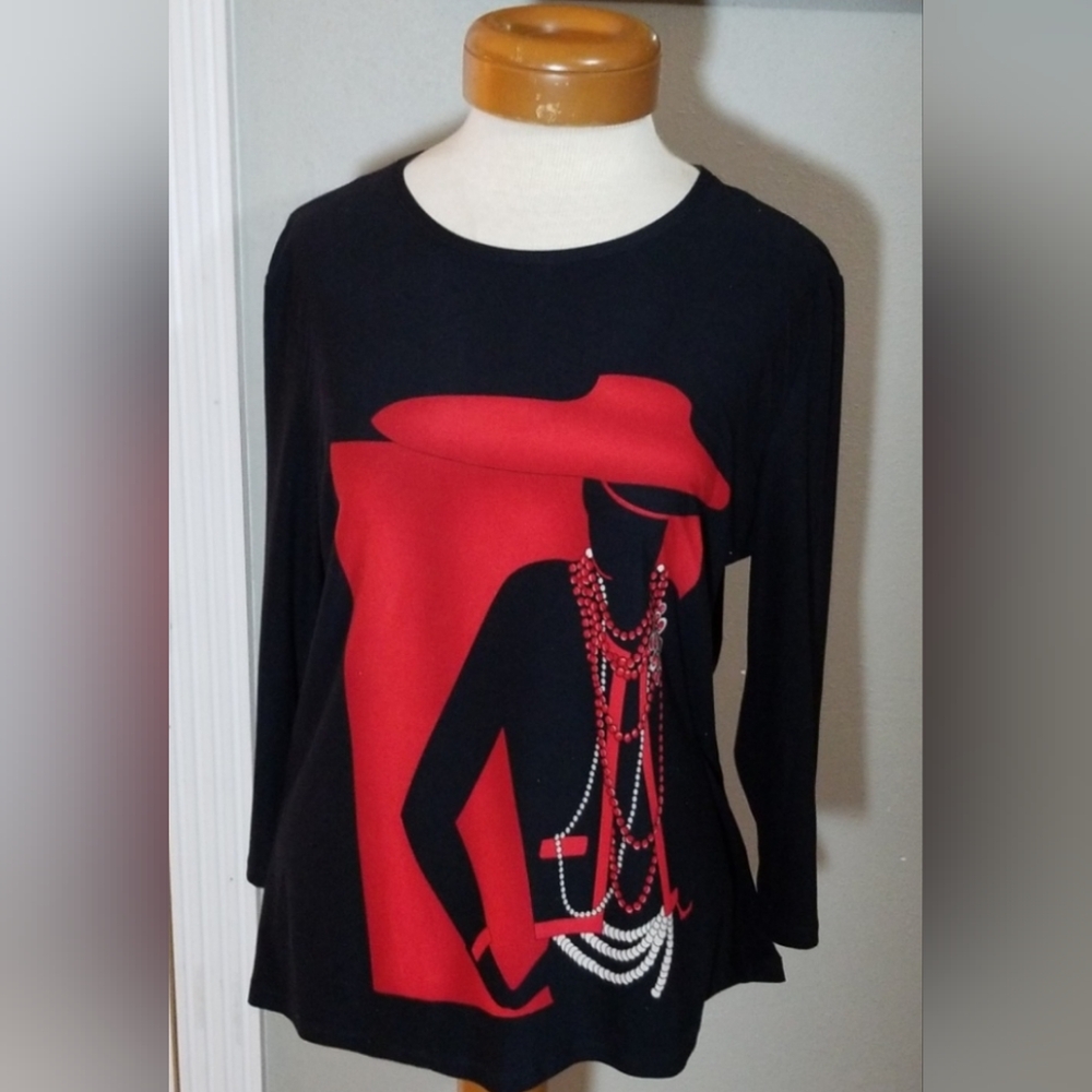 Chic Black and Red Graphic Women's Top.